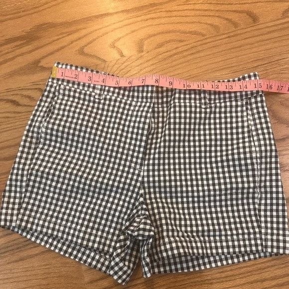 J.Crew J. Crew Navy White Gingham Chino Shorts Size 6 Size 28" / US 6 / IT 42 - 2 Thumbnail