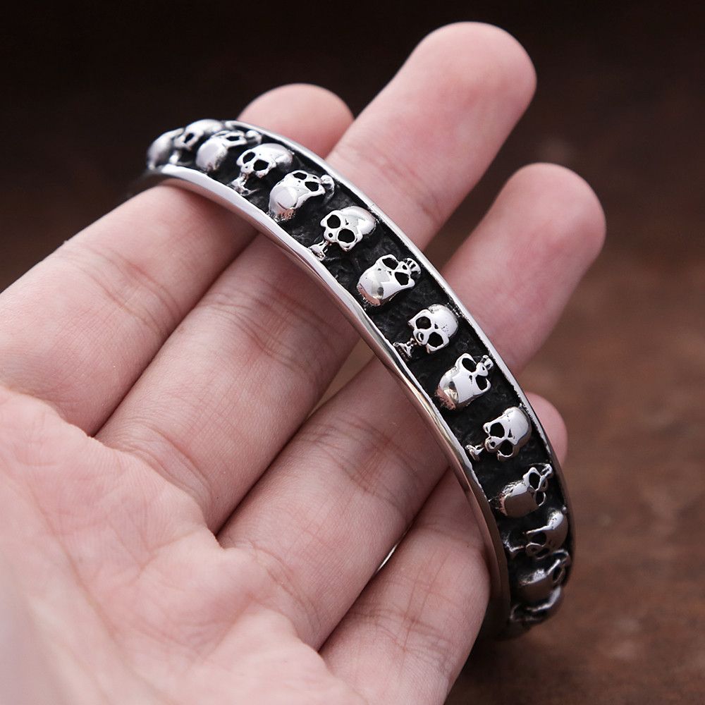 Jewelry Stainless Steel Skull Bracelet Size ONE SIZE - 5 Thumbnail