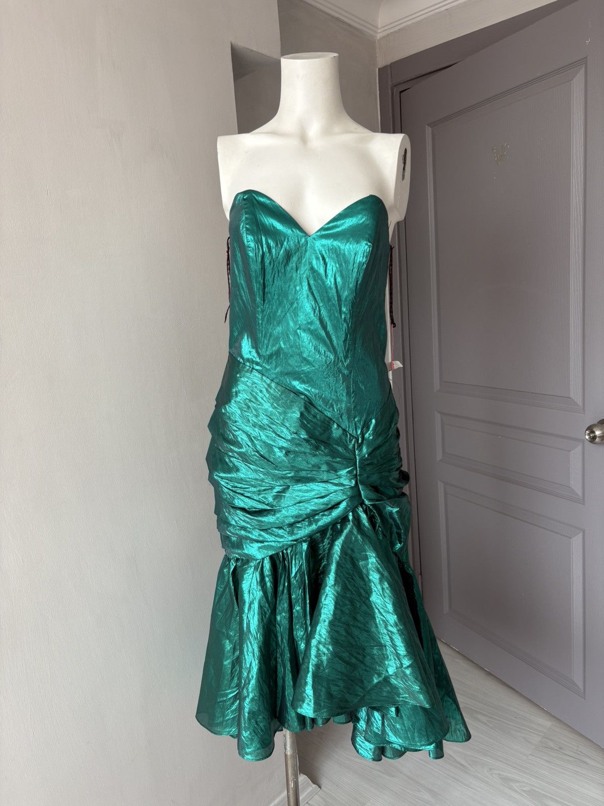 Vintage 80’s Made in US dress Size M / US 6-8 / IT 42-44 - 8 Thumbnail