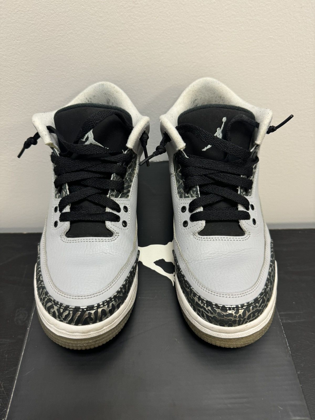 Jordan Brand Jordan 3 wolf grey (gs) Size US 7 / EU 40 - 3 Thumbnail
