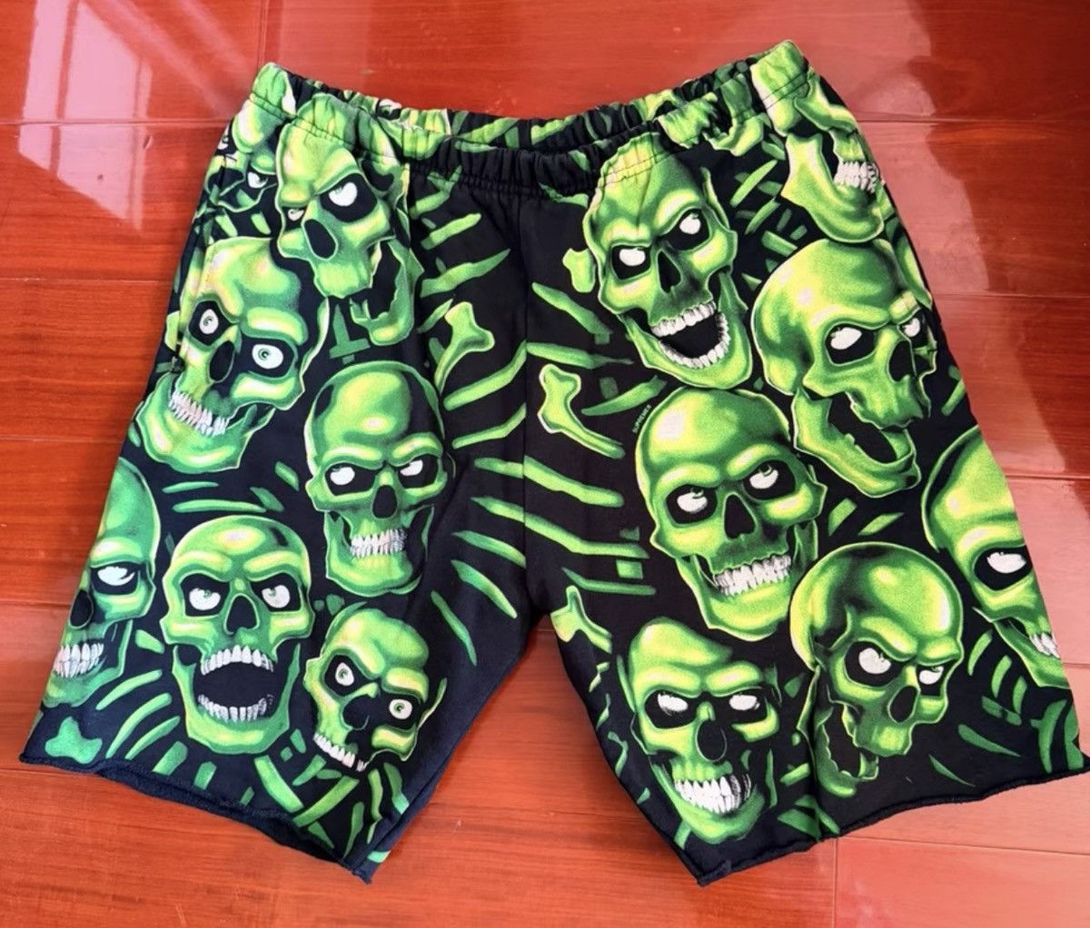 Supreme Supreme skull pile short sweatshort Size US 36 / EU 52 - 1 Thumbnail