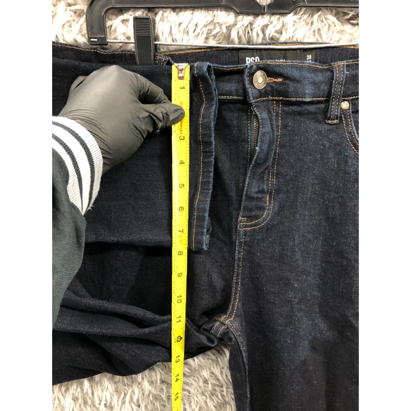 Rsq RSQ Slim Straight Jeans Mens 38x32 Dark Wash Blue Slim Modern American 5-Pocket Denim Cotton Blend Jeans RSQ Model Regular Size Type 38 Mens Blue Size US 38 / EU 54 - 4 Thumbnail