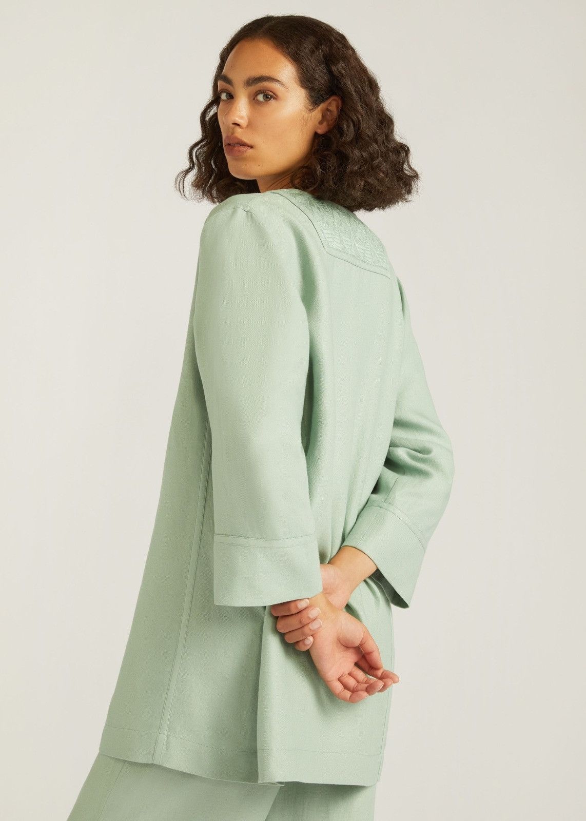Loro Piana o1srvl11e0824 Christa Antigua Jacket in Light Green Size L / US 10 / IT 46 - 3 Thumbnail