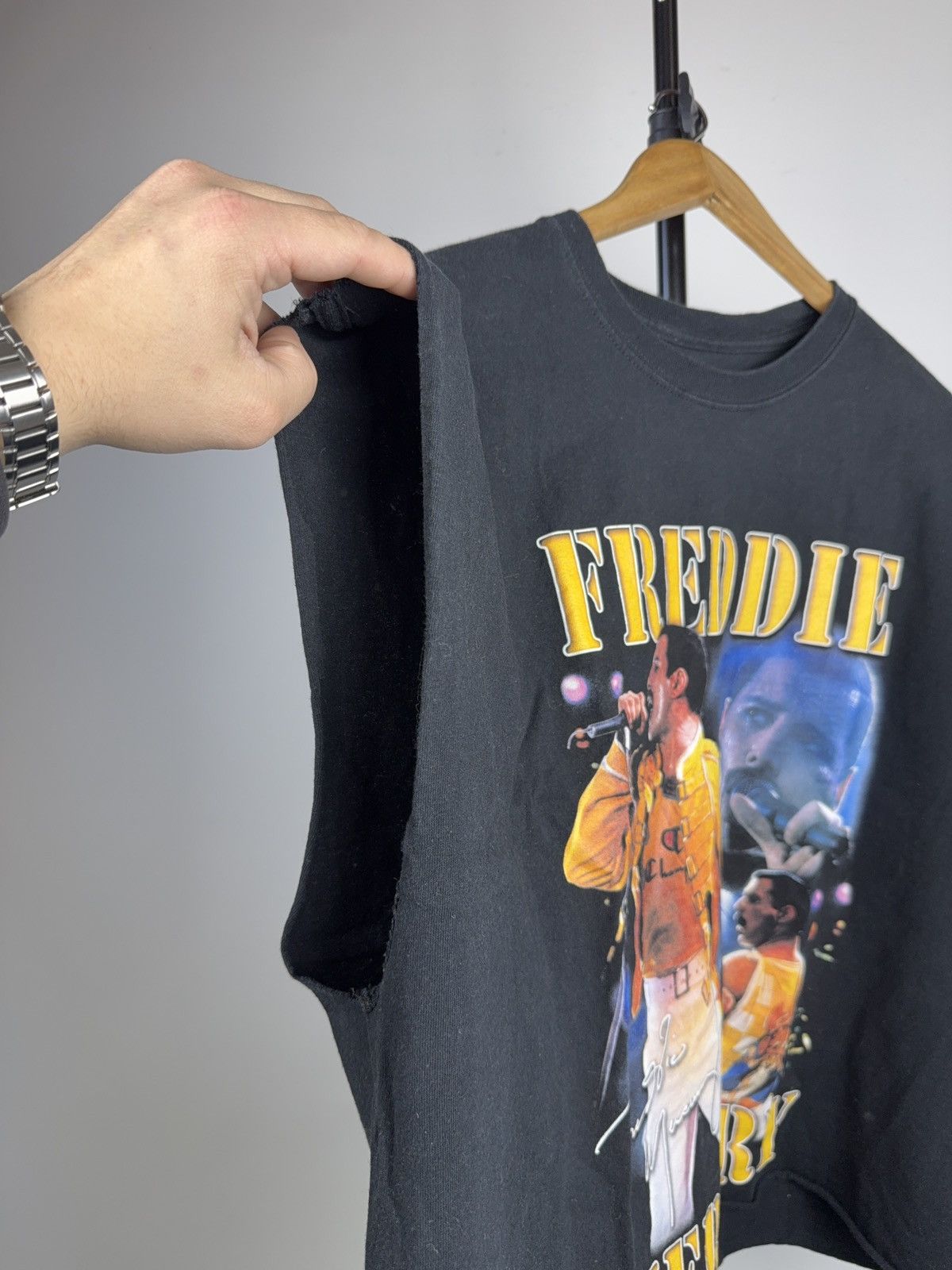 Vintage 2019 Freddie Mercury Official Band Tee Cut Off Graphic XL Size US XL / EU 56 / 4 - 3 Thumbnail