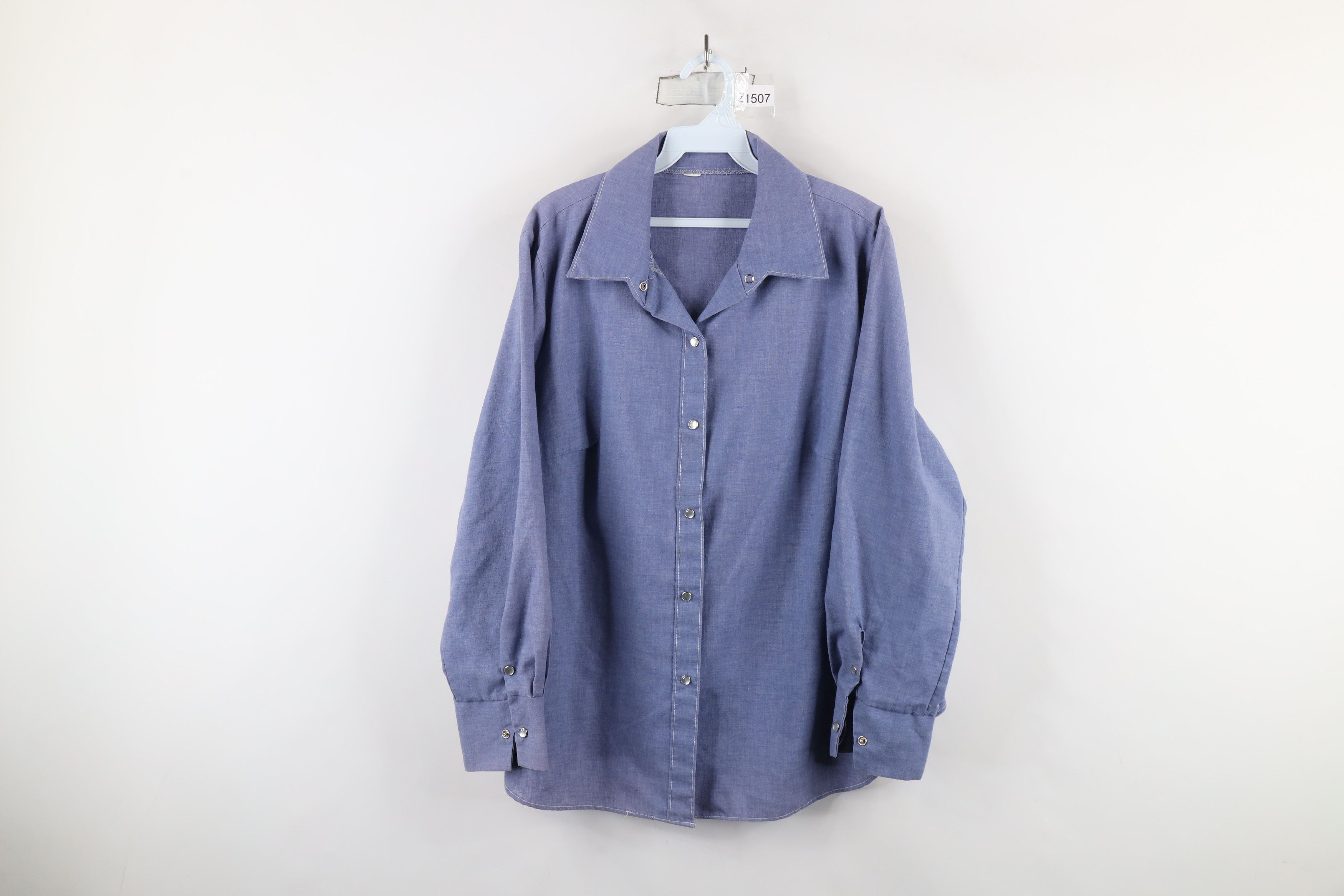 Vintage Vintage 60s Streetwear Cowgirl Chambray Snap Button Shirt Size XXL / US 16-18 / IT 52-54 - 1 Thumbnail