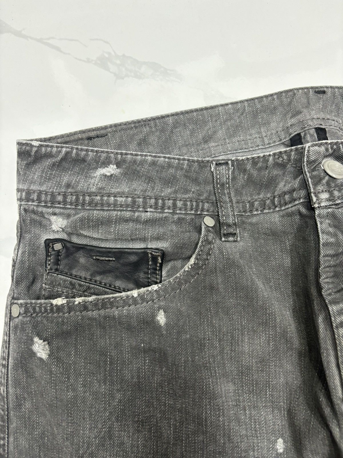 Diesel DIESEL DENIM GALLERY SMOKE BLACK DISTRESSED DENIM JEANS Size US 32 / EU 48 - 9 Thumbnail