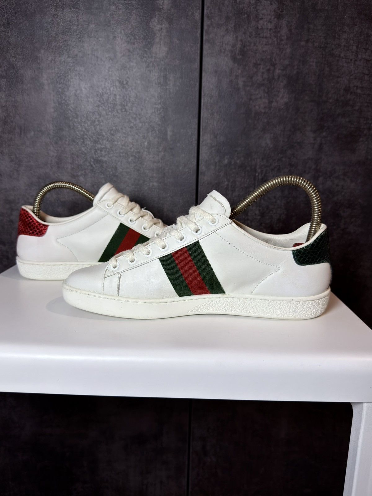 Gucci Gucci Ace Bee Low Top Sneakers Tom Ford Golden Goose Dior Size US 7 / IT 37 - 15 Thumbnail