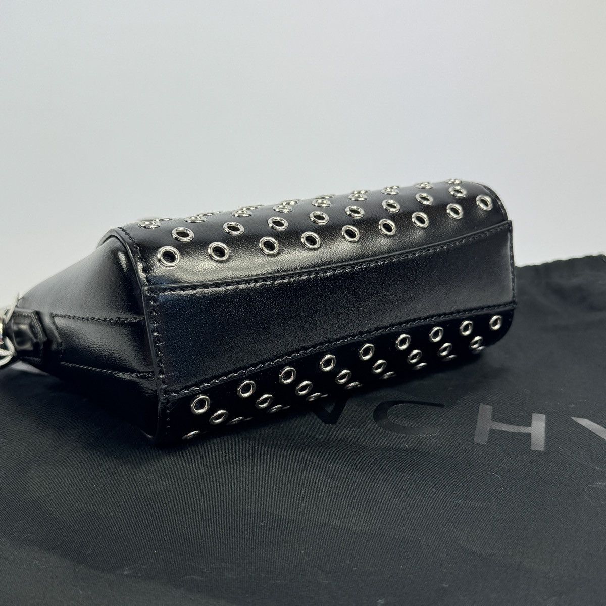 Givenchy ANTIGONA NANO LEATHER CROSS BODY BAG Size ONE SIZE - 5 Thumbnail