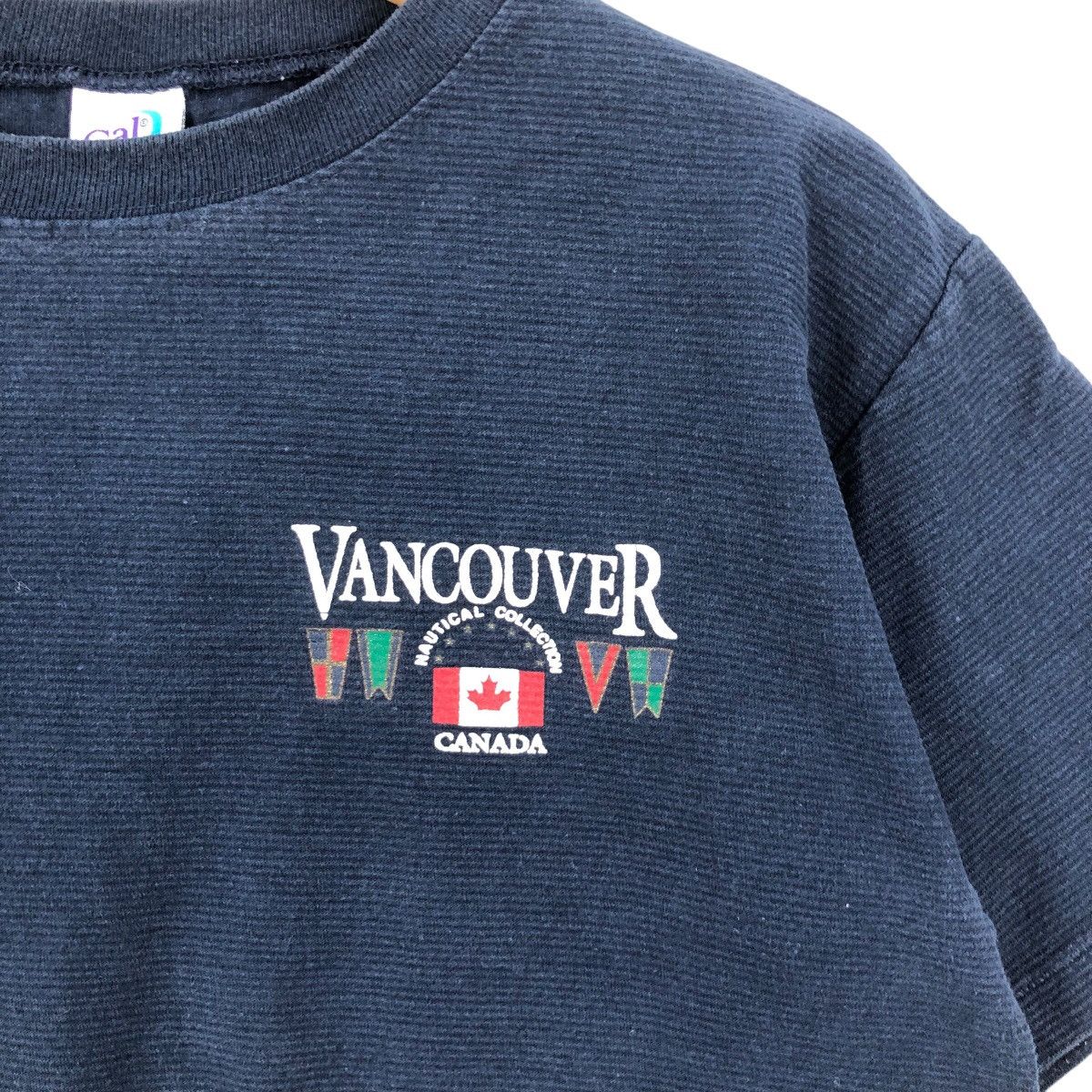 Vintage Vintage 90s VANCOUVER Canada T Shirt Cal Cru Size M Size US M / EU 48-50 / 2 - 3 Thumbnail