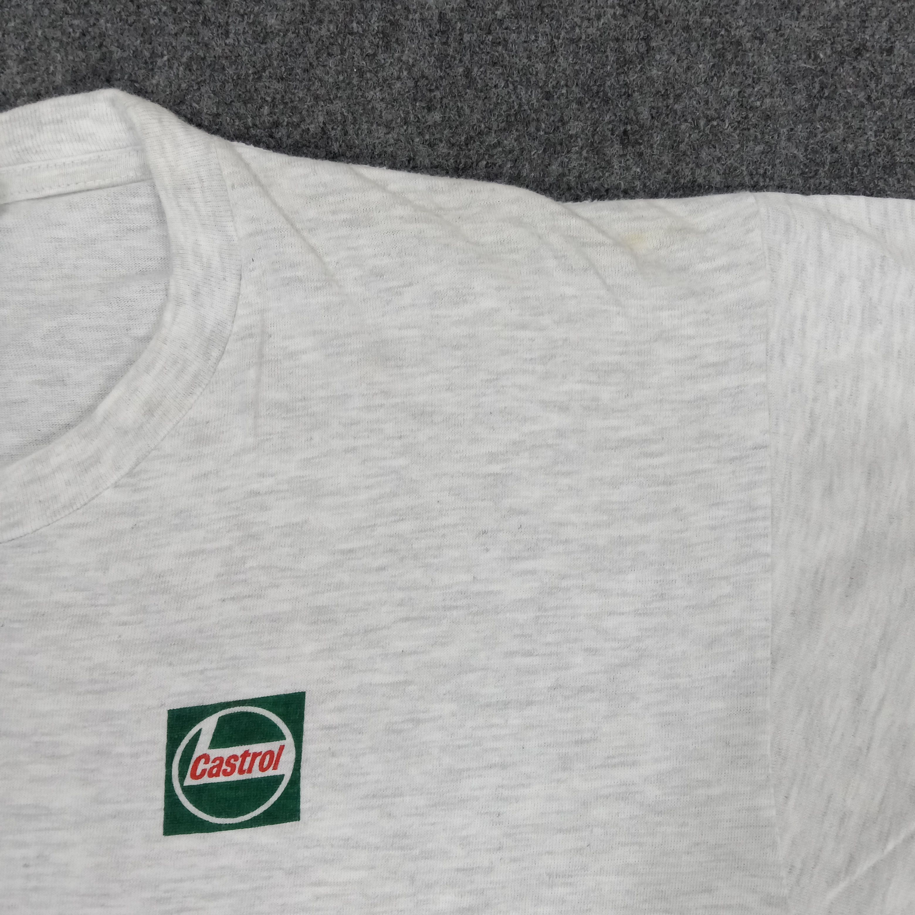 Vintage Castrol Racing Team Oil Lubricant Motorsports Tshirt Size US M / EU 48-50 / 2 - 5 Thumbnail