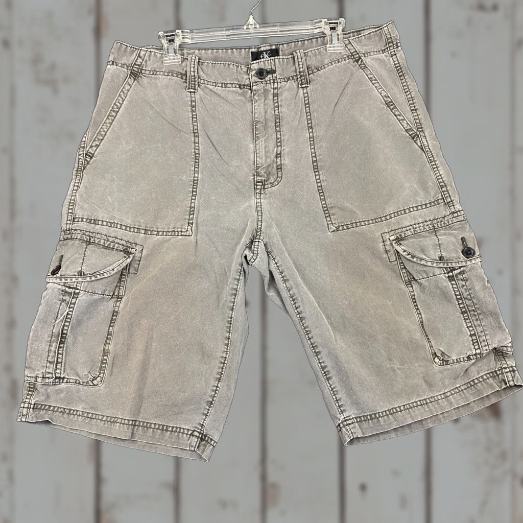 Calvin Klein VINTAGE Calvin Klein Ck Cargo Shorts Mens 36 Gray Baggy Skater 90s y2K Size US 36 / EU 52 - 1 Thumbnail