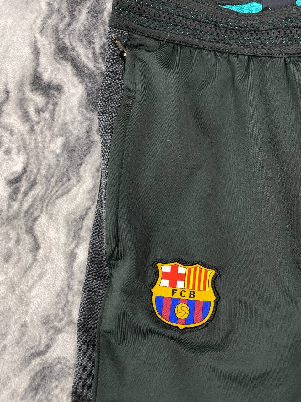 Nike Nike Barcelona 1/4 Zip Tracksuit Drill Top And Pants Size US S / EU 44-46 / 1 - 16 Thumbnail