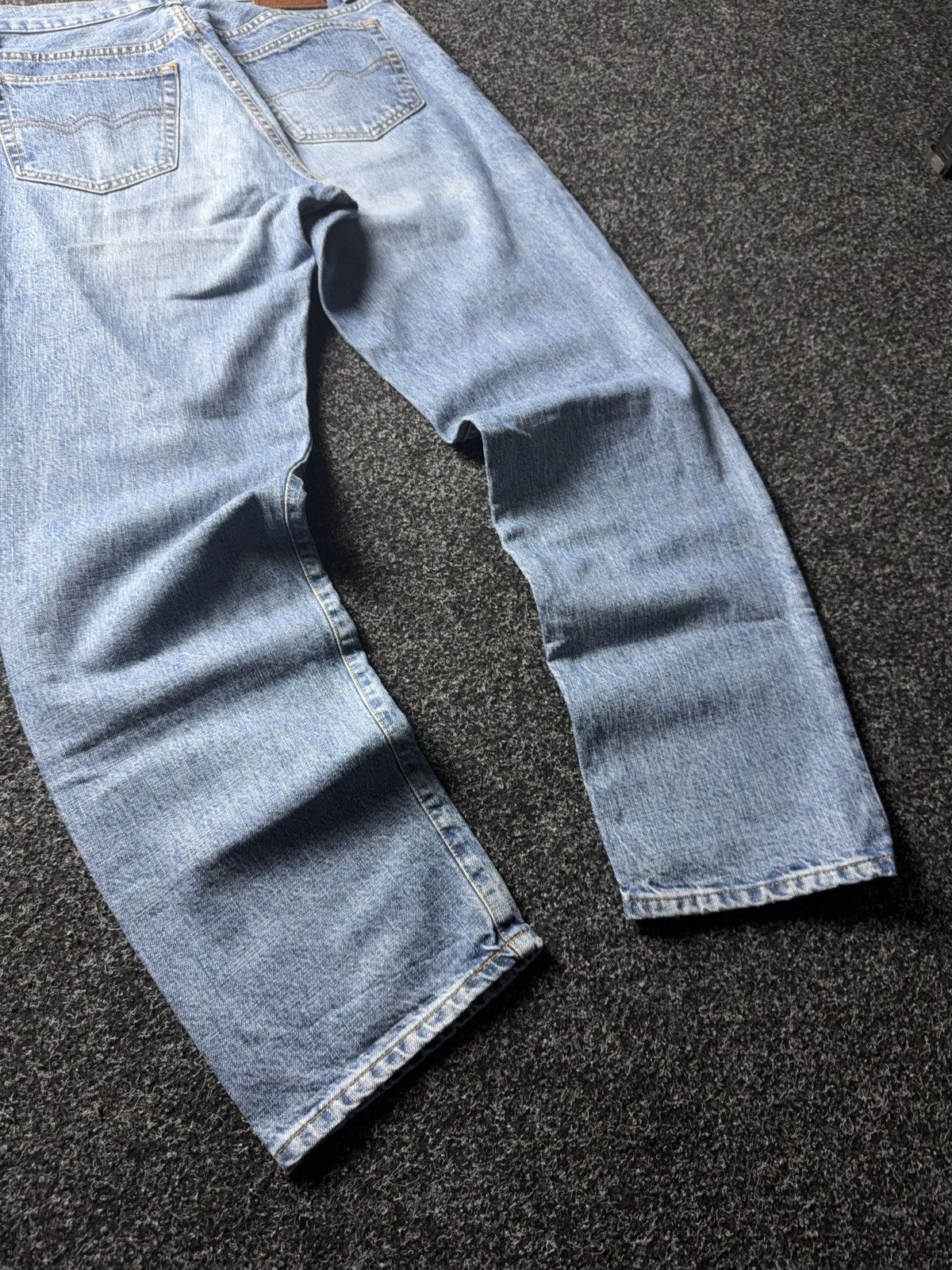 Peak Performance 90s Retro Peak Performance Italy Vintage Light Wash Jeans Size US 33 - 16 Thumbnail