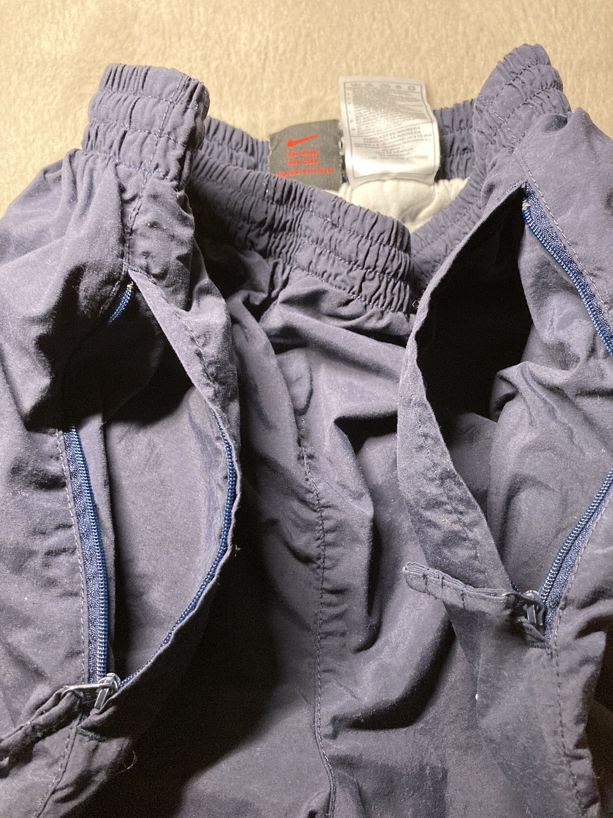 Nike × Vintage ⛩️Vintage Nike Swoosh Baggy Nylon Trackpants Y2K M Size US 39 - 7 Thumbnail