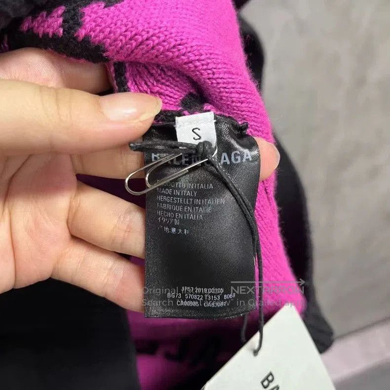 Balenciaga Balenciaga Black Logo Crewneck Sweater. Size US S / EU 44-46 / 1 - 3 Thumbnail