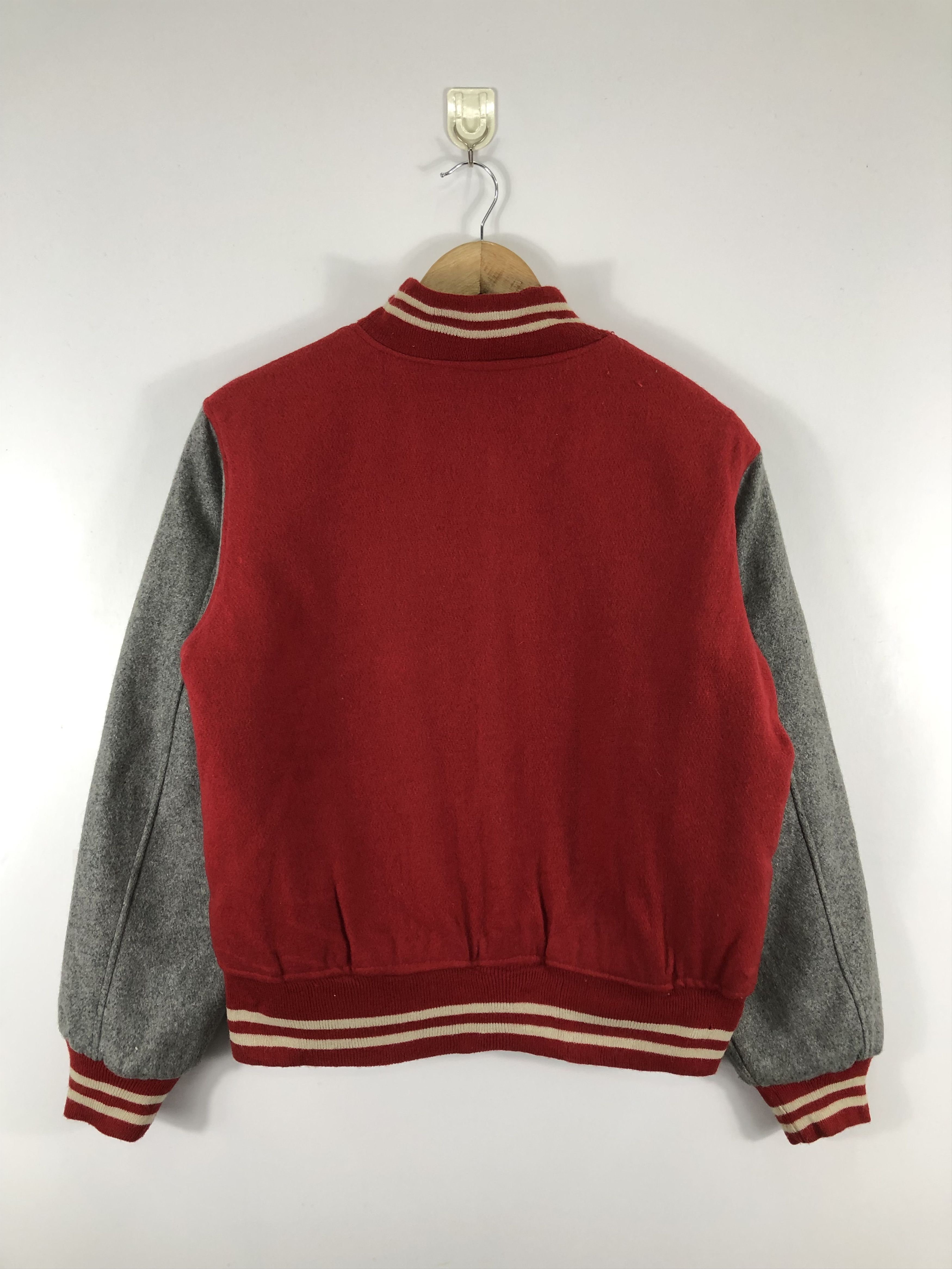 Japanese Brand Vintage 90s Embroidery Logo Varsity Jacket V0277 Size US M / EU 48-50 / 2 - 4 Thumbnail