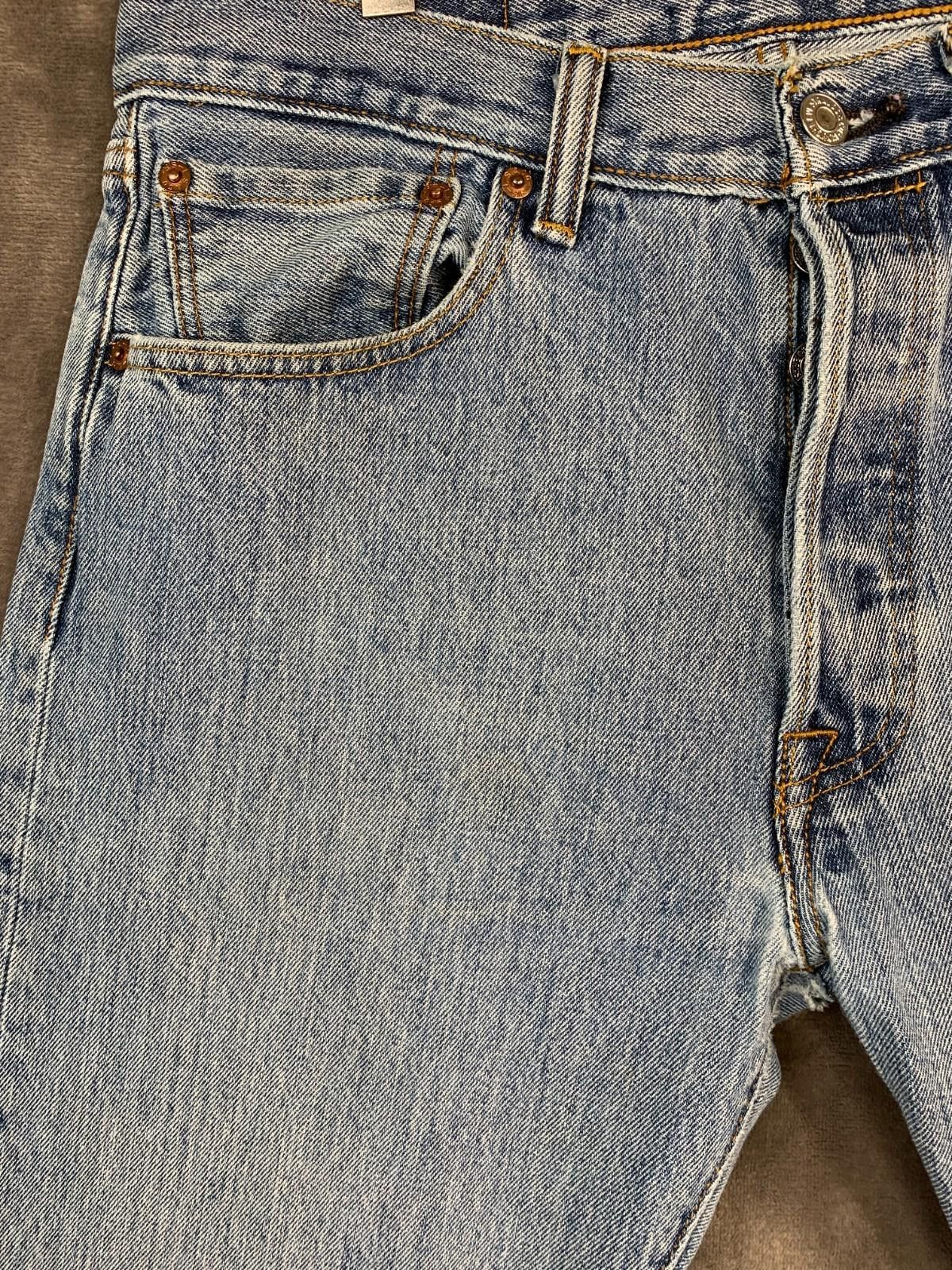 Levi's VINTAGE Levi’s 501 Blue Jeans in a Size 32 x 32 (231) Size US 32 / EU 48 - 3 Thumbnail