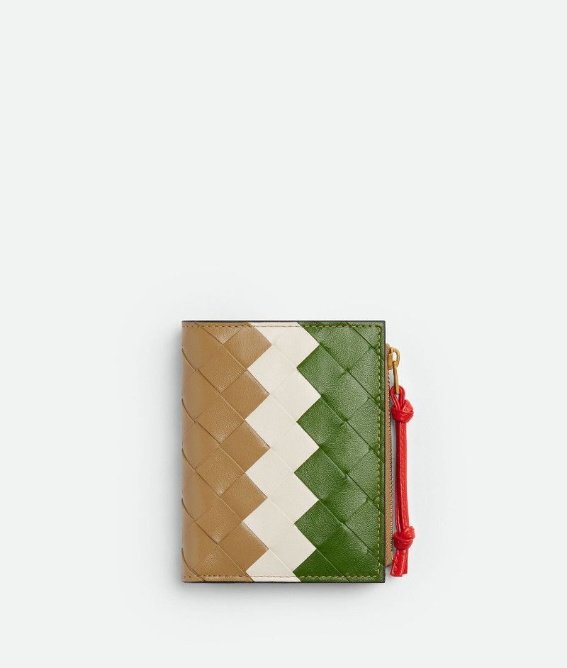 Bottega Veneta o1s1rm0426 Size: OS / Intrecciato Small Bi-Fold Wallet Size ONE SIZE - 1 Thumbnail