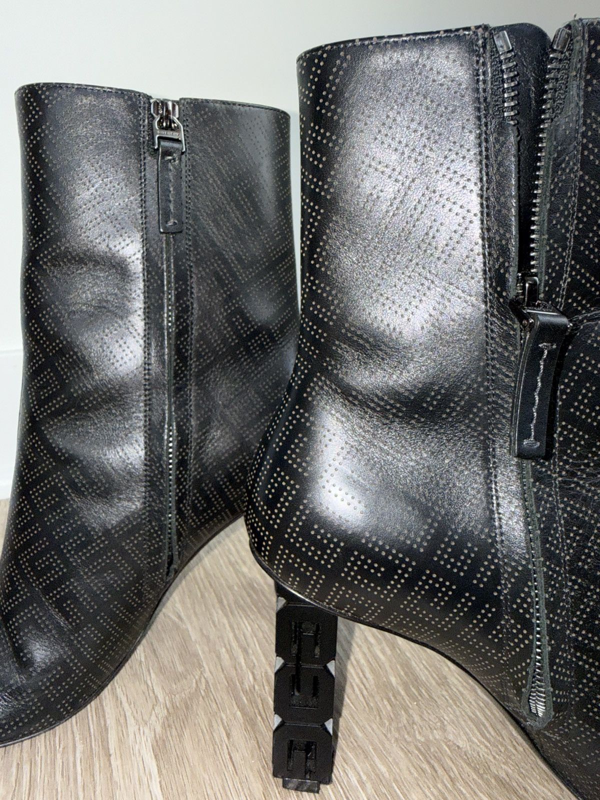 Givenchy Givenchy G cube Ankle Boots Size US 7.5 / IT 37.5 - 7 Thumbnail