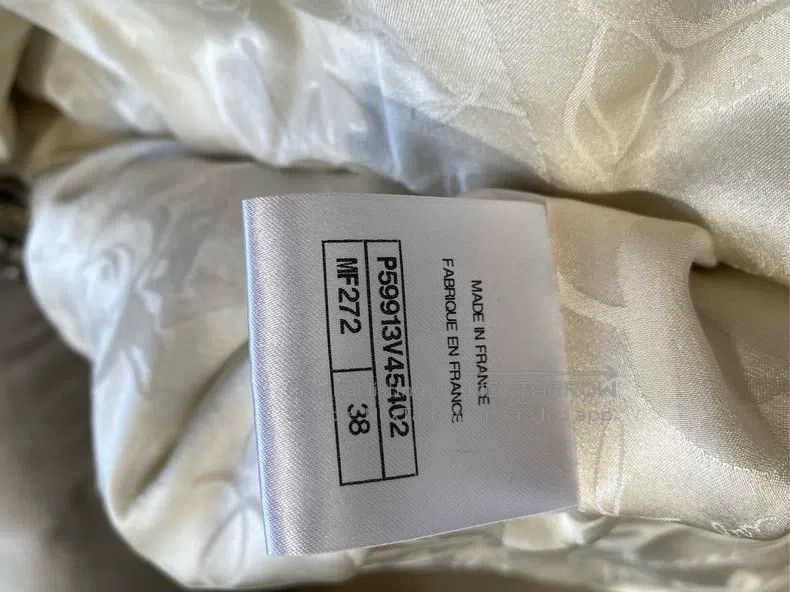 Chanel Chanel 18-year-old forest series beige round-neck jacket Size XS / US 0-2 / IT 36-38 - 5 Thumbnail