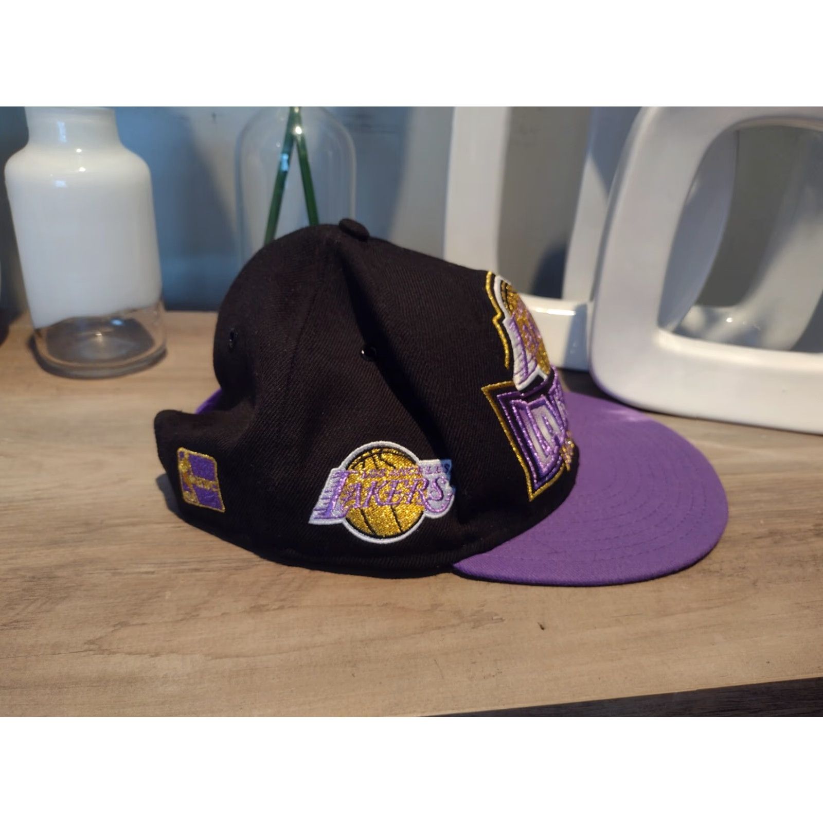 New Era VINTAGE Los Angeles Lakers Snapback Hat Hardwood Classics New Era OSFM 9FIFTY Mens Adjustable Purple 90s Discussion/Concert Size ONE SIZE - 2 Thumbnail