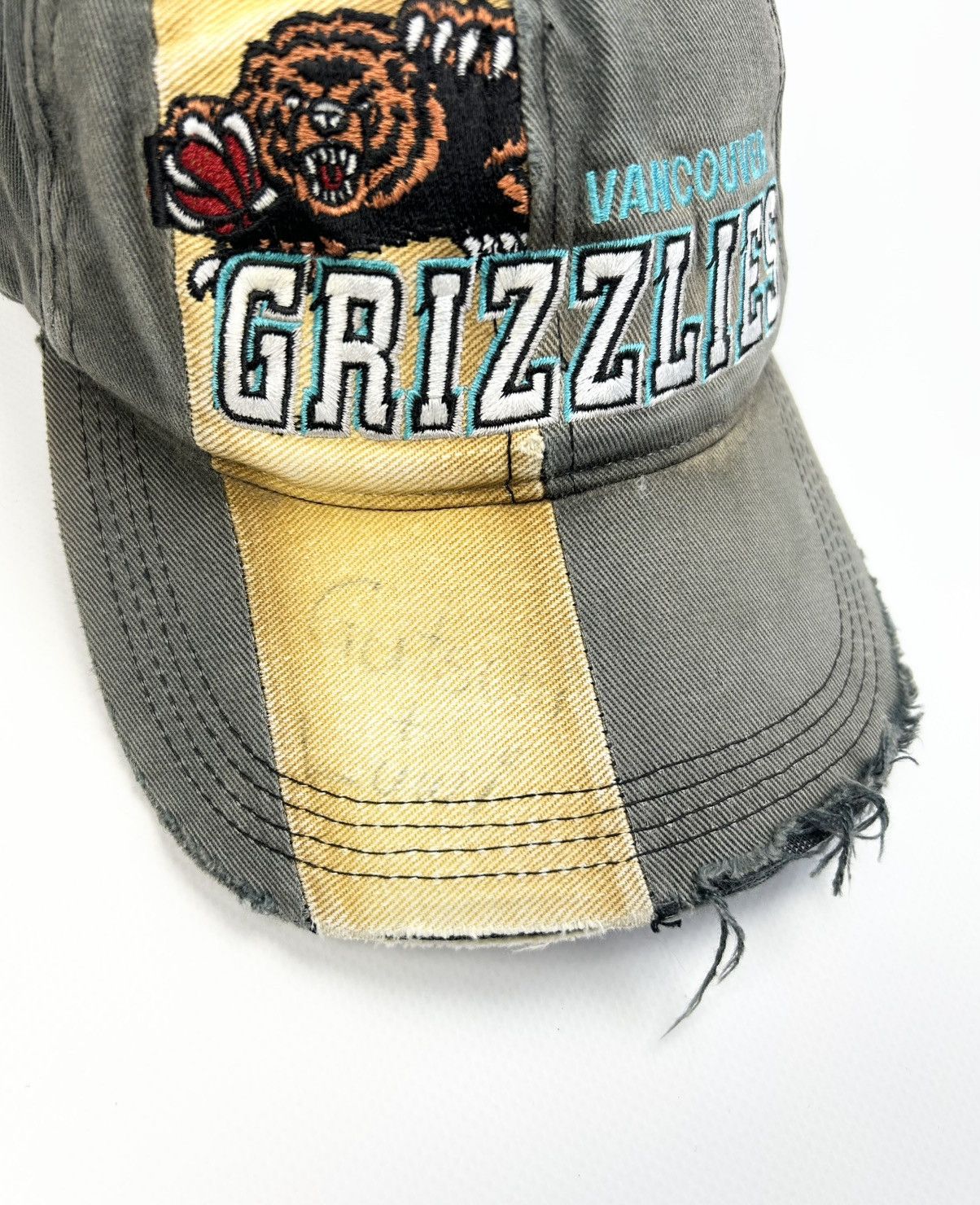 NBA × Vintage Rare Grizzlies Vancouver Cap NBA Vintage Size ONE SIZE - 5 Thumbnail