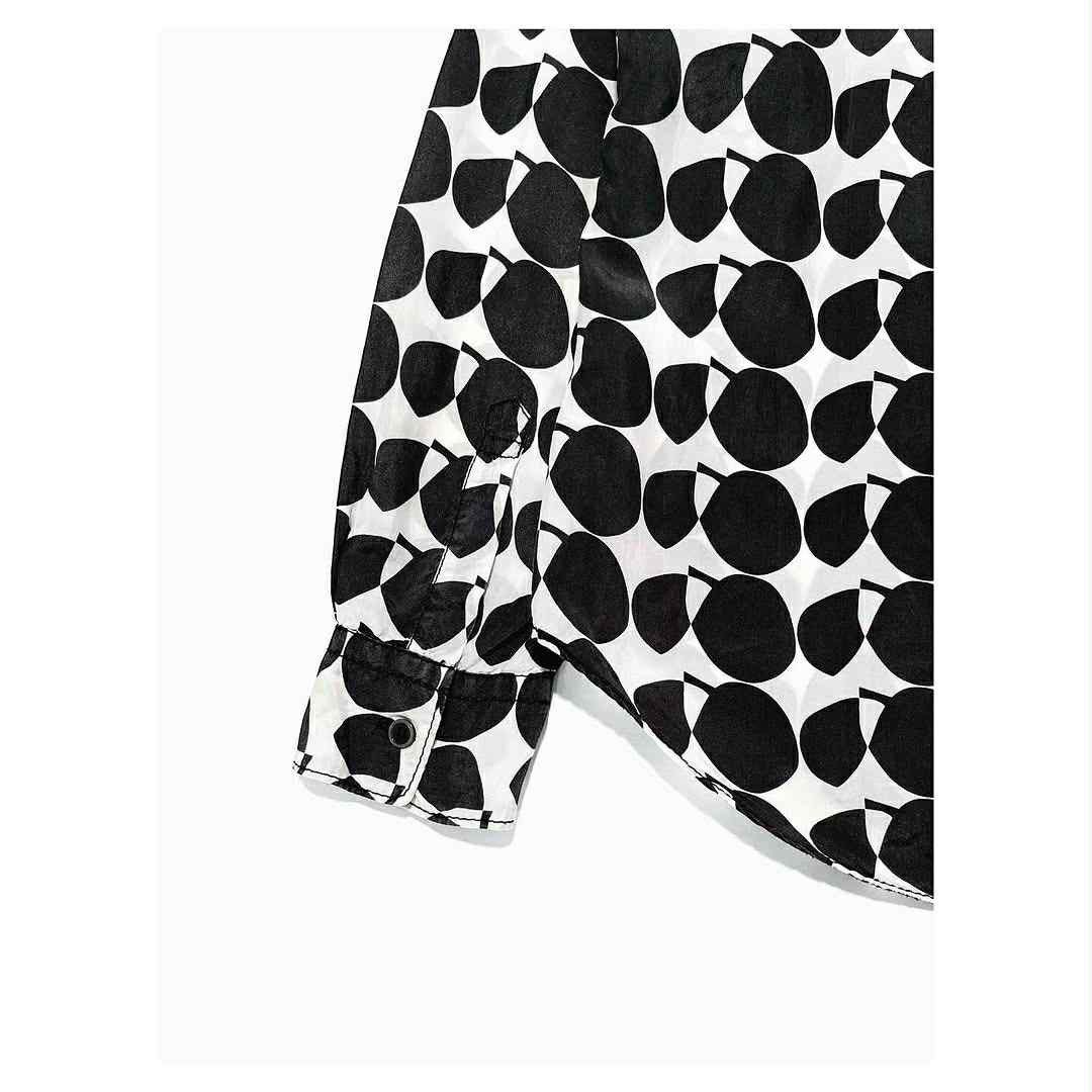 Comme des Garcons Black COMME des GARCONS Black Polkadot Size US S / EU 44-46 / 1 - 3 Thumbnail