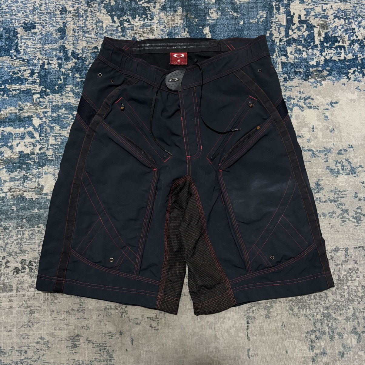 Oakley y2k Oakley mountainbike cargo shorts Size US 31 - 1 Thumbnail