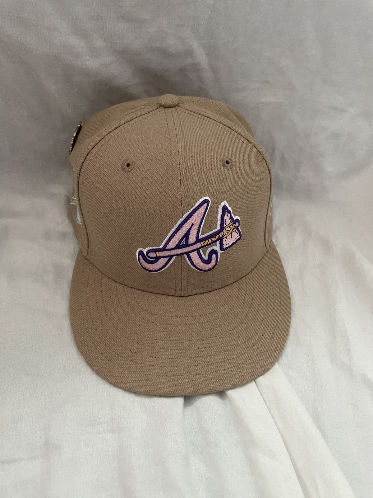 Hat Club × MyFitteds × New Era 7 1/8 - PINK MOCHA ATLANTA