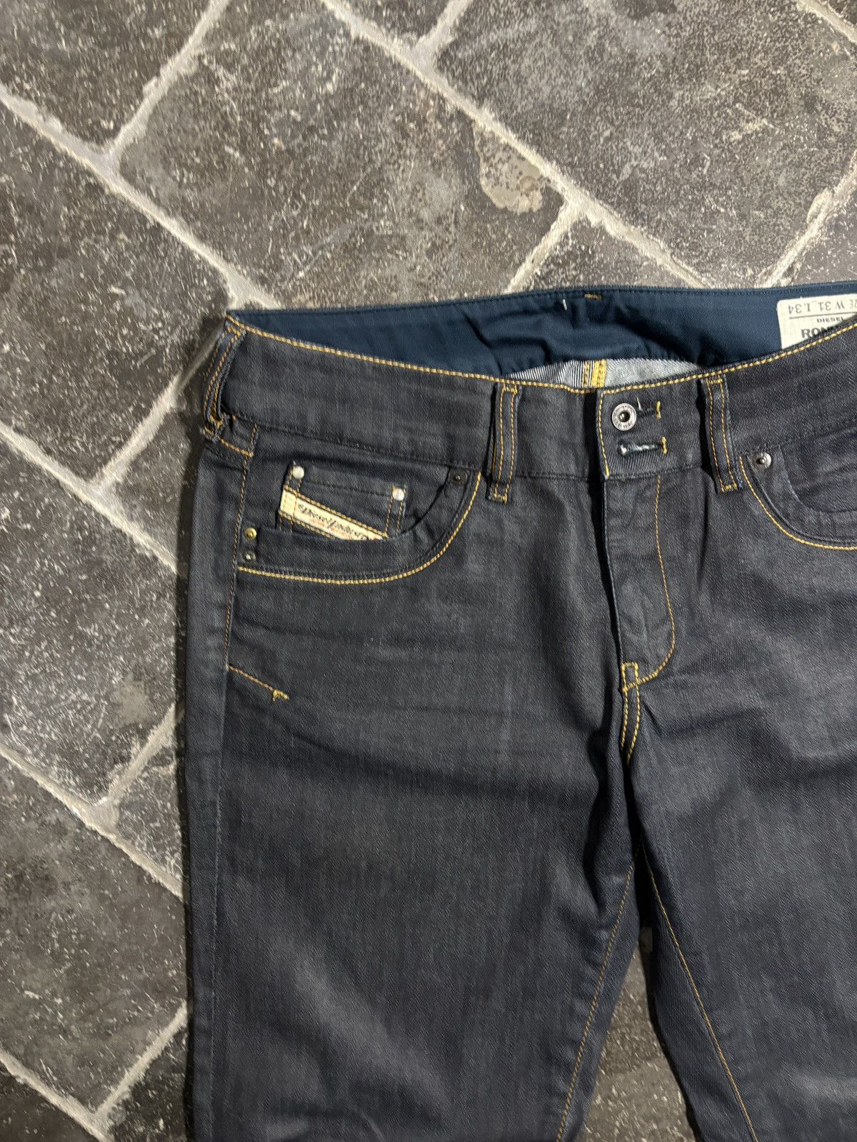 Diesel 2004 Diesel Jeans Ronhar Waxed Luster Slimane Flared VIntage Size US 31 - 8 Thumbnail
