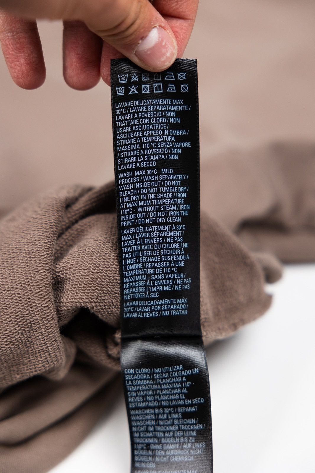 Balenciaga Balenciaga Cracked Logo Hoodie Size US XS / EU 42 / 0 - 9 Thumbnail