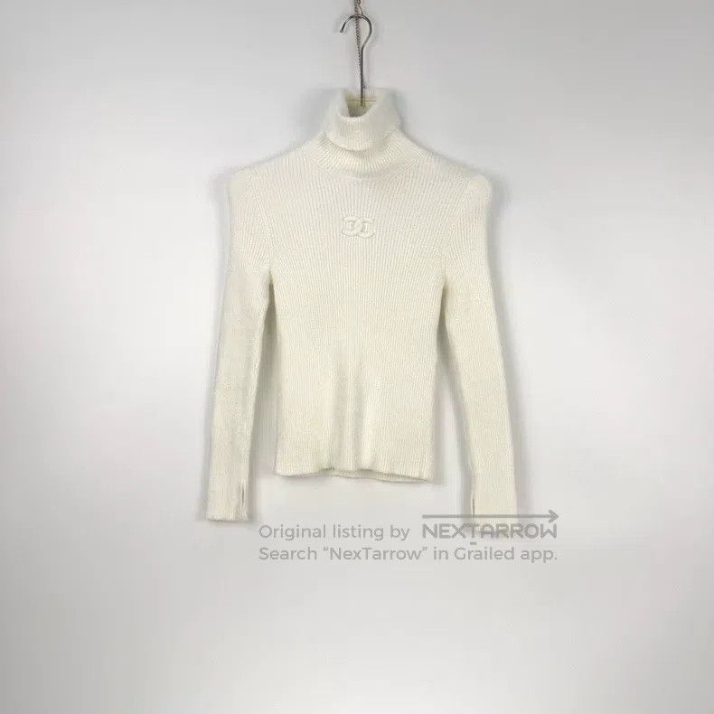 Chanel Chanel White three-dimensional logo elastic high-neck swea Size XS / US 0-2 / IT 36-38 - 3 Thumbnail