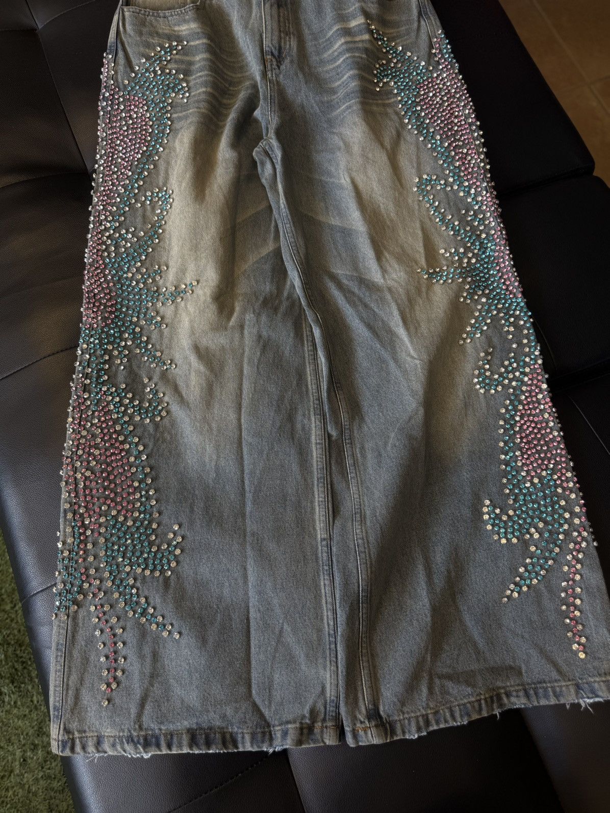 Vale Valley Stone Crystal Rhinestone Baggy Blue Jeans Size 30 Size US 30 / EU 46 - 2 Thumbnail