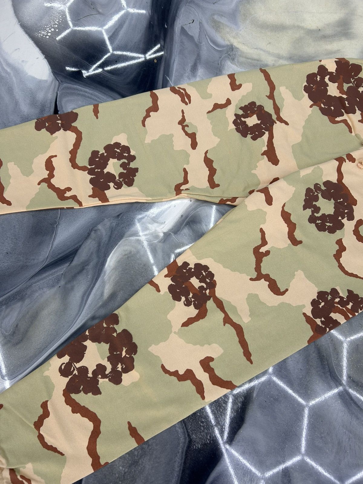 DENIM TEARS Denim Tears Tan Camo Cotton Wreath Sweatpants Size M Size US 32 / EU 48 - 5 Thumbnail