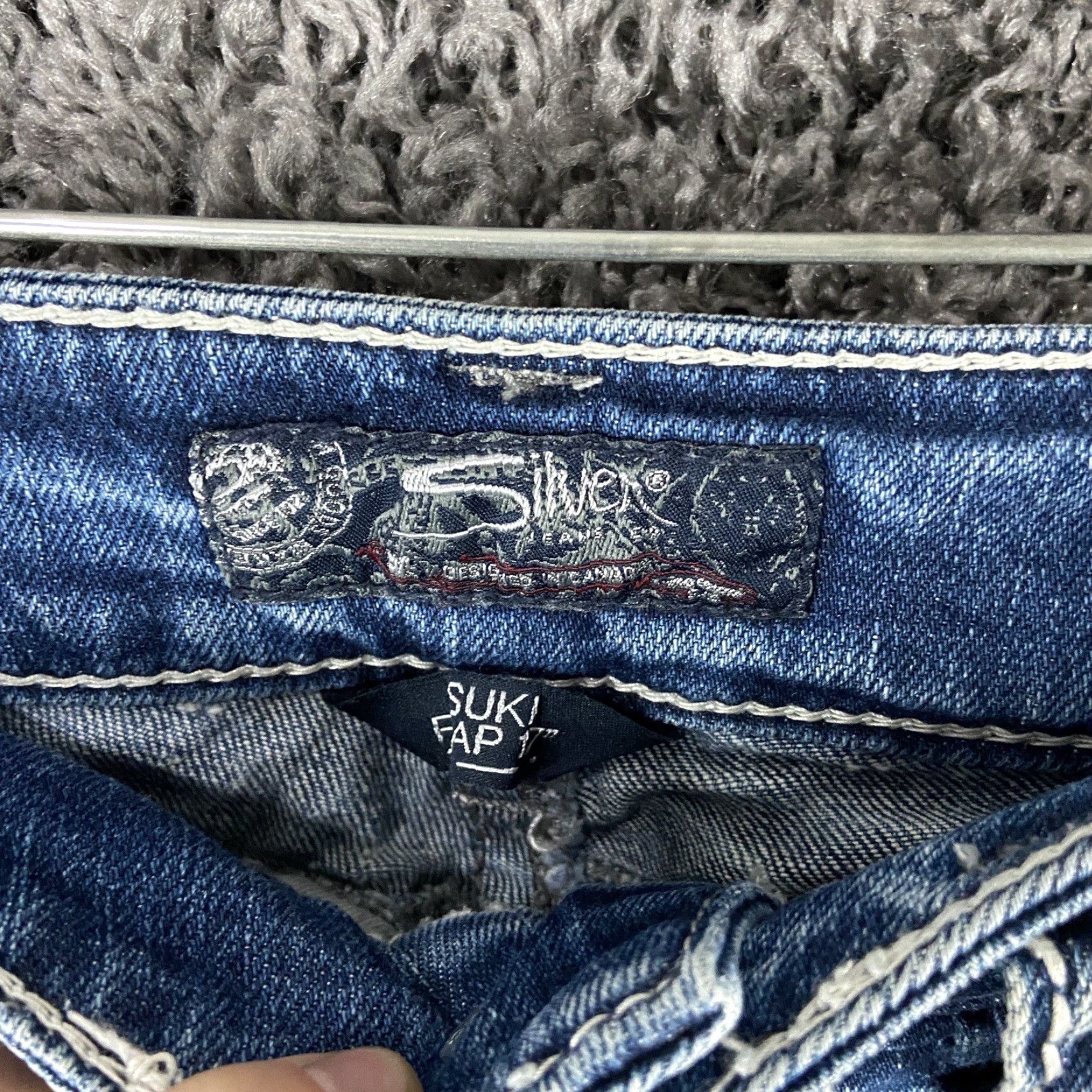 Silver Jeans Co. Silver Jeans Co Suki Flap 17” Heavy Stitch Bootcut Jeans Women Adult 28 Blue Womens Size 28" / US 6 / IT 42 - 5 Thumbnail