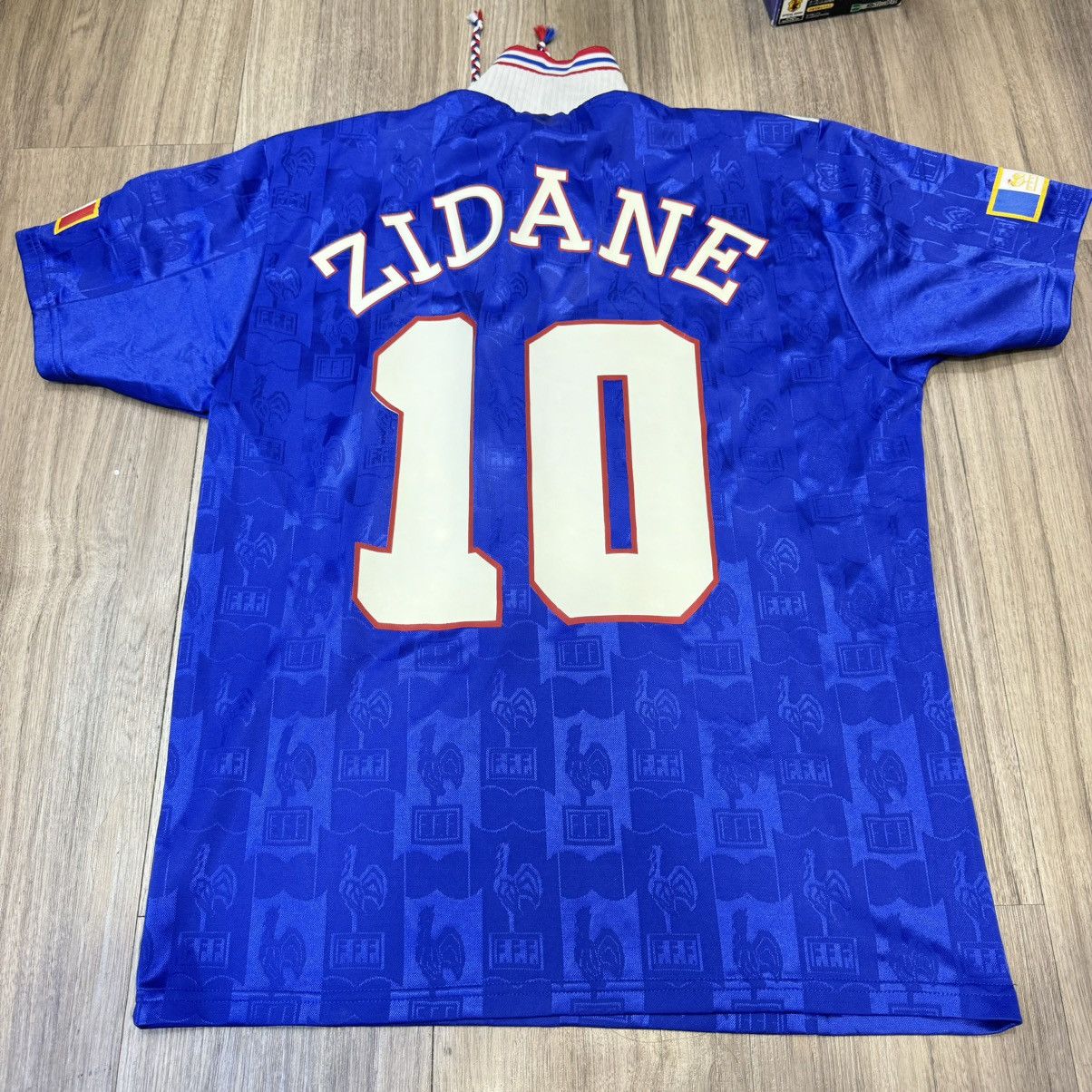Adidas France Euro 1996 home shirt #10 Zidane Size US M / EU 48-50 / 2 - 2 Thumbnail
