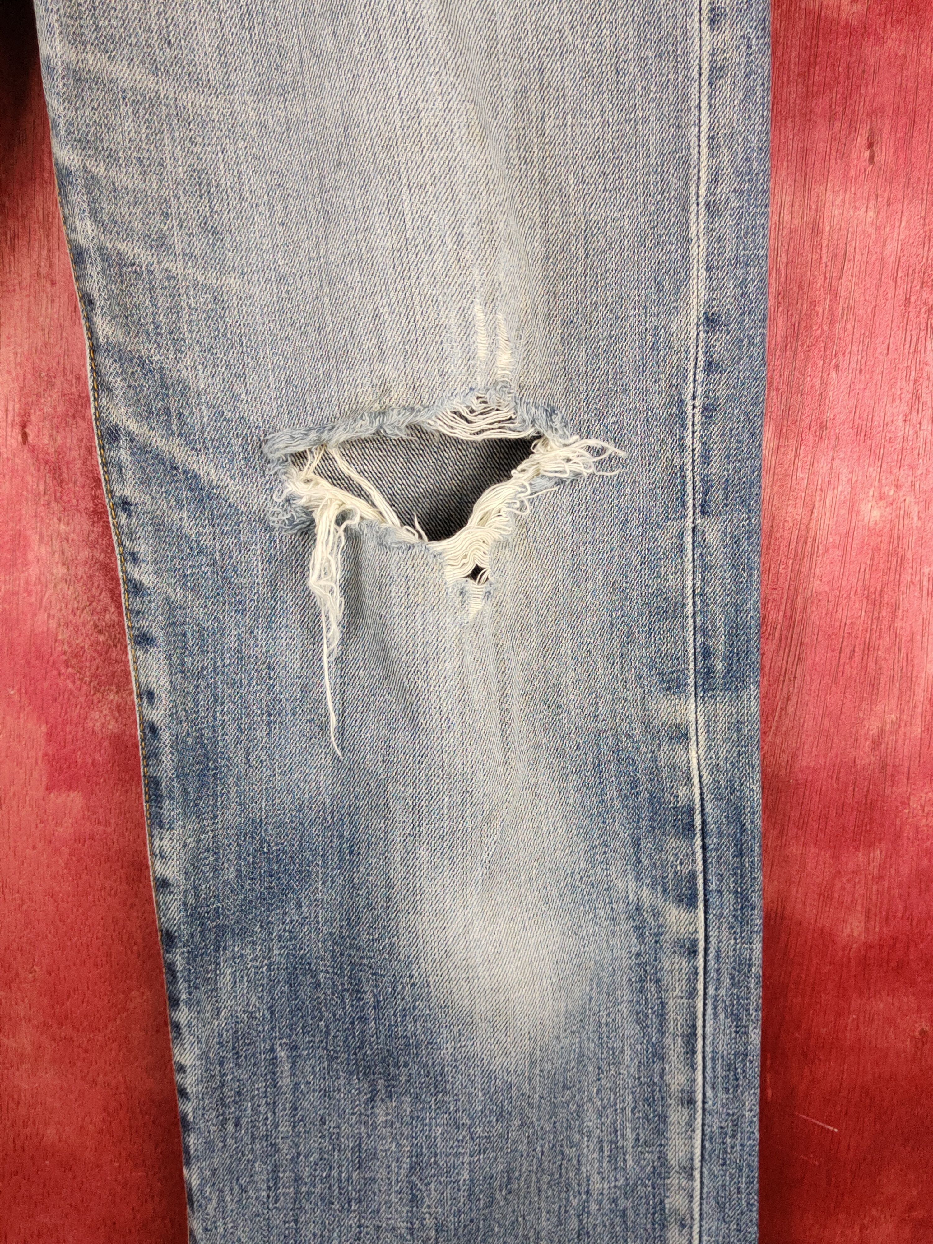 Japanese Brand Uniqlo Blue Distressed Ripped Jeans #S2194 Size US 32 / EU 48 - 6 Thumbnail