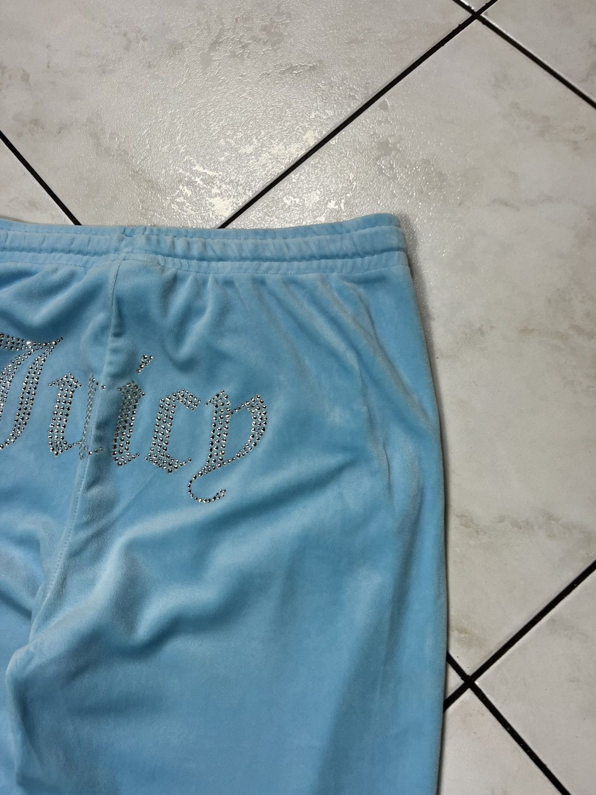 Ed Hardy × Juicy Couture Juicy Couture velvet sweatpants rhinestones crystal ass logo Size 28" / US 6 / IT 42 - 18 Thumbnail