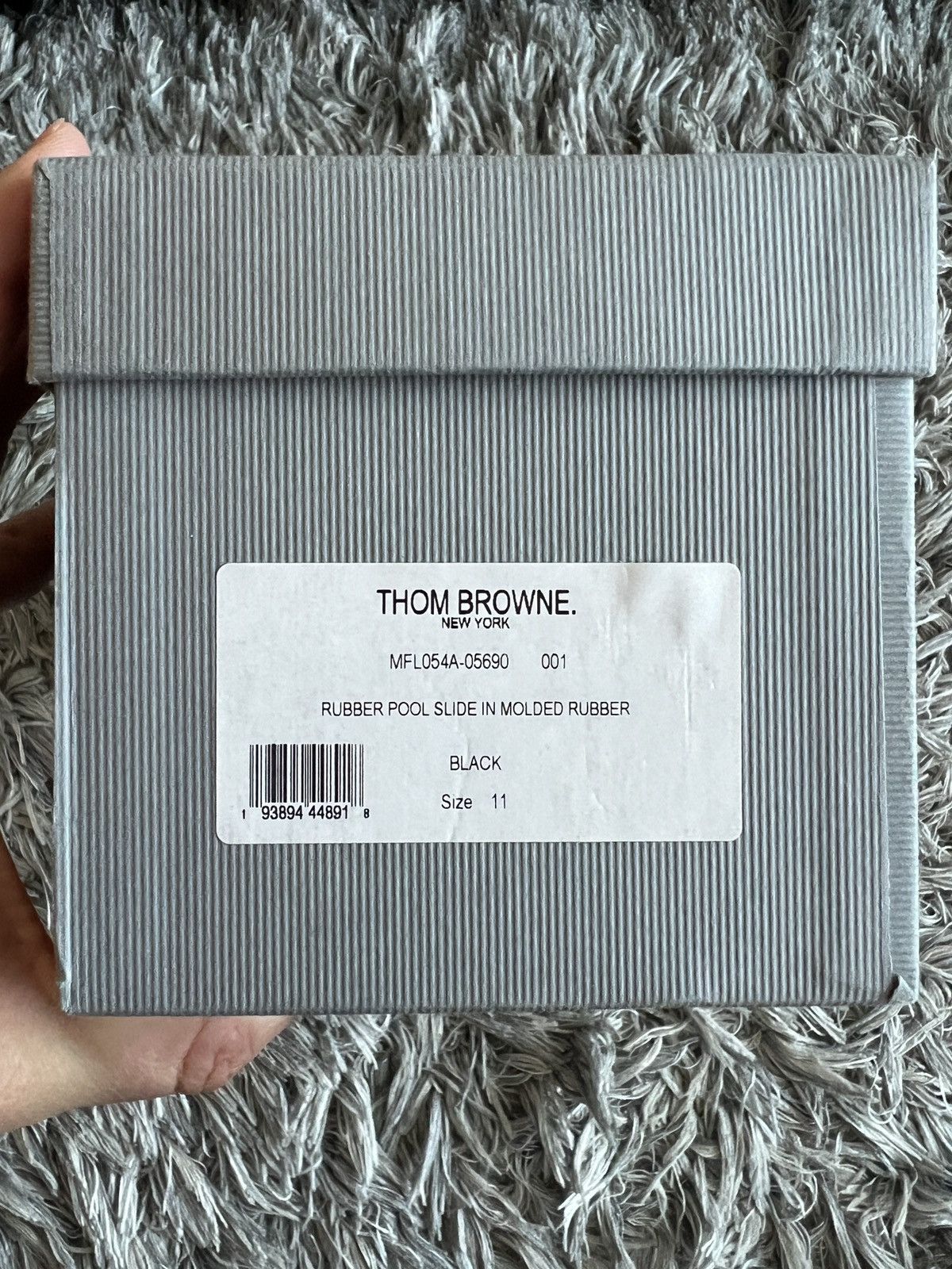Thom Browne Thom Browne Black Rubber Stripe Pool Slides Size US 11 / EU 44 - 11 Thumbnail