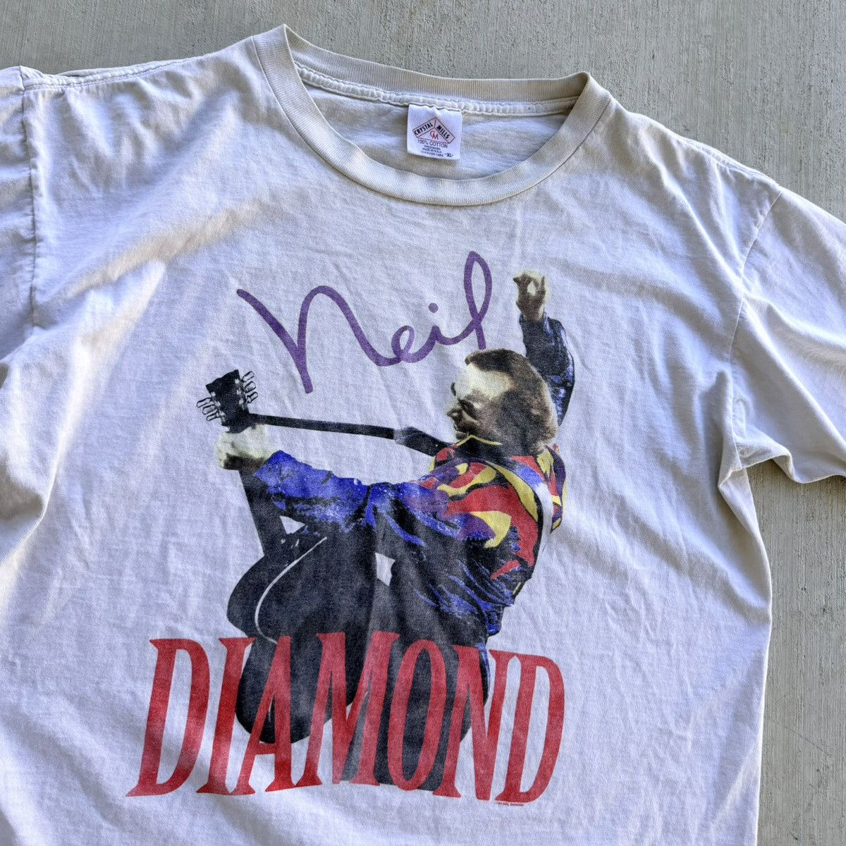 Band Tees Vintage Neil Diamond Band T Shirt 93 World Tour Size US XL / EU 56 / 4 - 3 Thumbnail