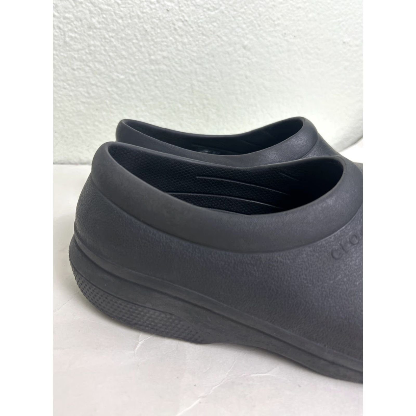 Crocs VINTAGE Crocs Lock Mens Black Dual Comfort Slip Resistant Clogs M 9 W 11 Size Black Crocs Lock Clog Mens Slips Resistant Comfort Shoes Size ONE SIZE - 4 Thumbnail