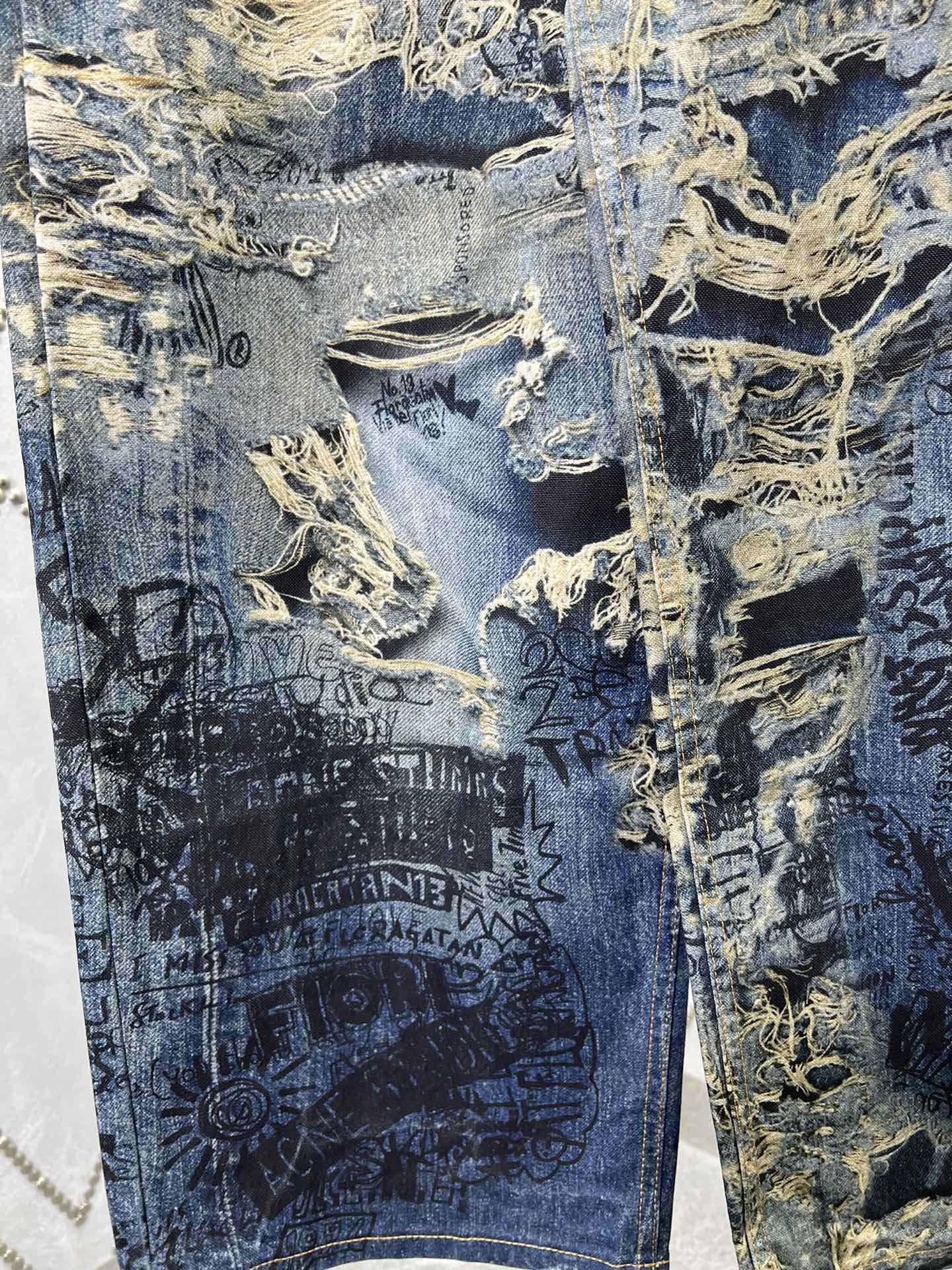 Dolce & Gabbana × Vintage Dolce&Gabbana Low Rise Y2K Dirty Distressed Vintage Jeans Size US 36 / EU 52 - 6 Thumbnail