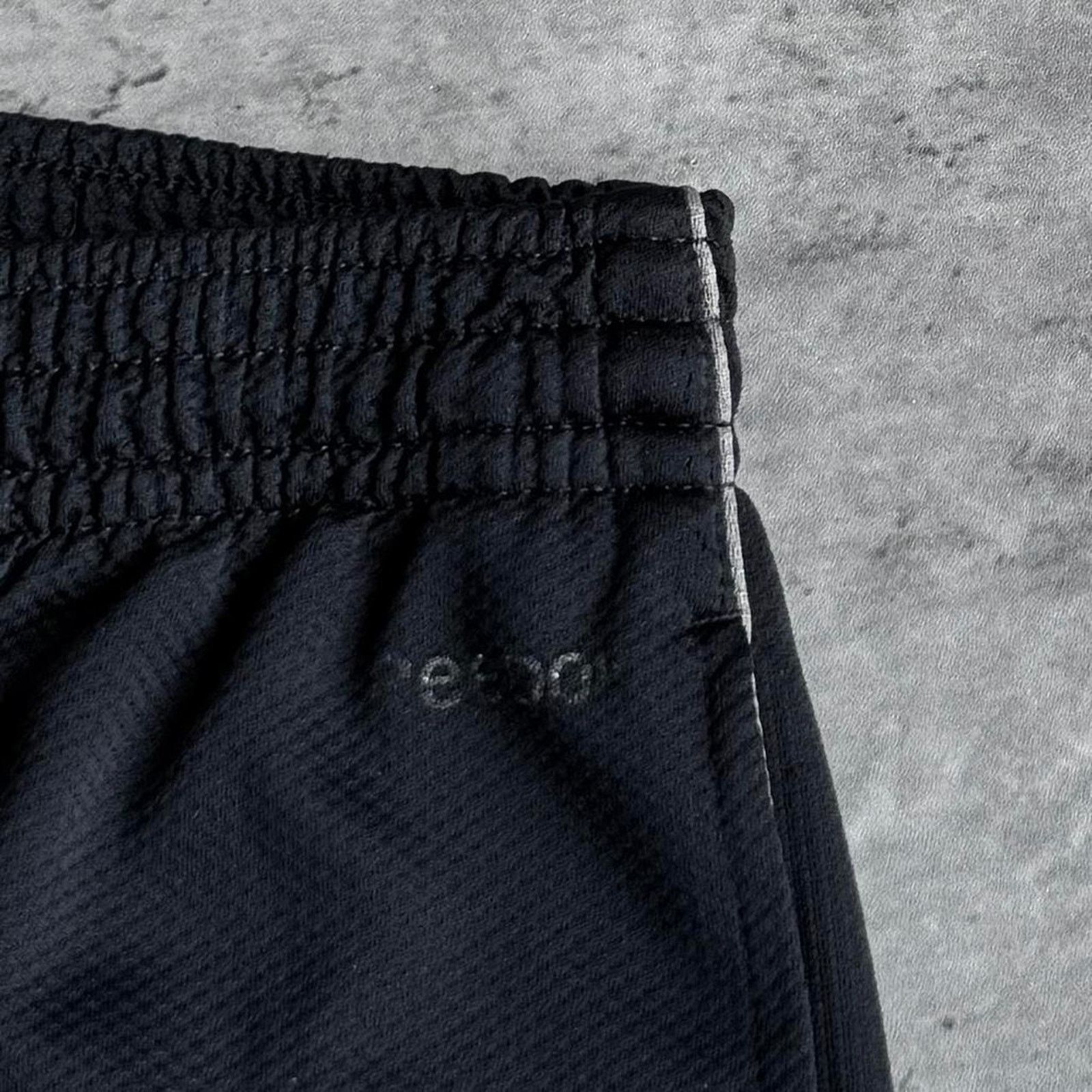 Japanese Brand × Reebok × Vintage Vintage Y2K Reebok Baggy Black Tech Drill Grunge Sweatpants Size US 35 - 3 Thumbnail