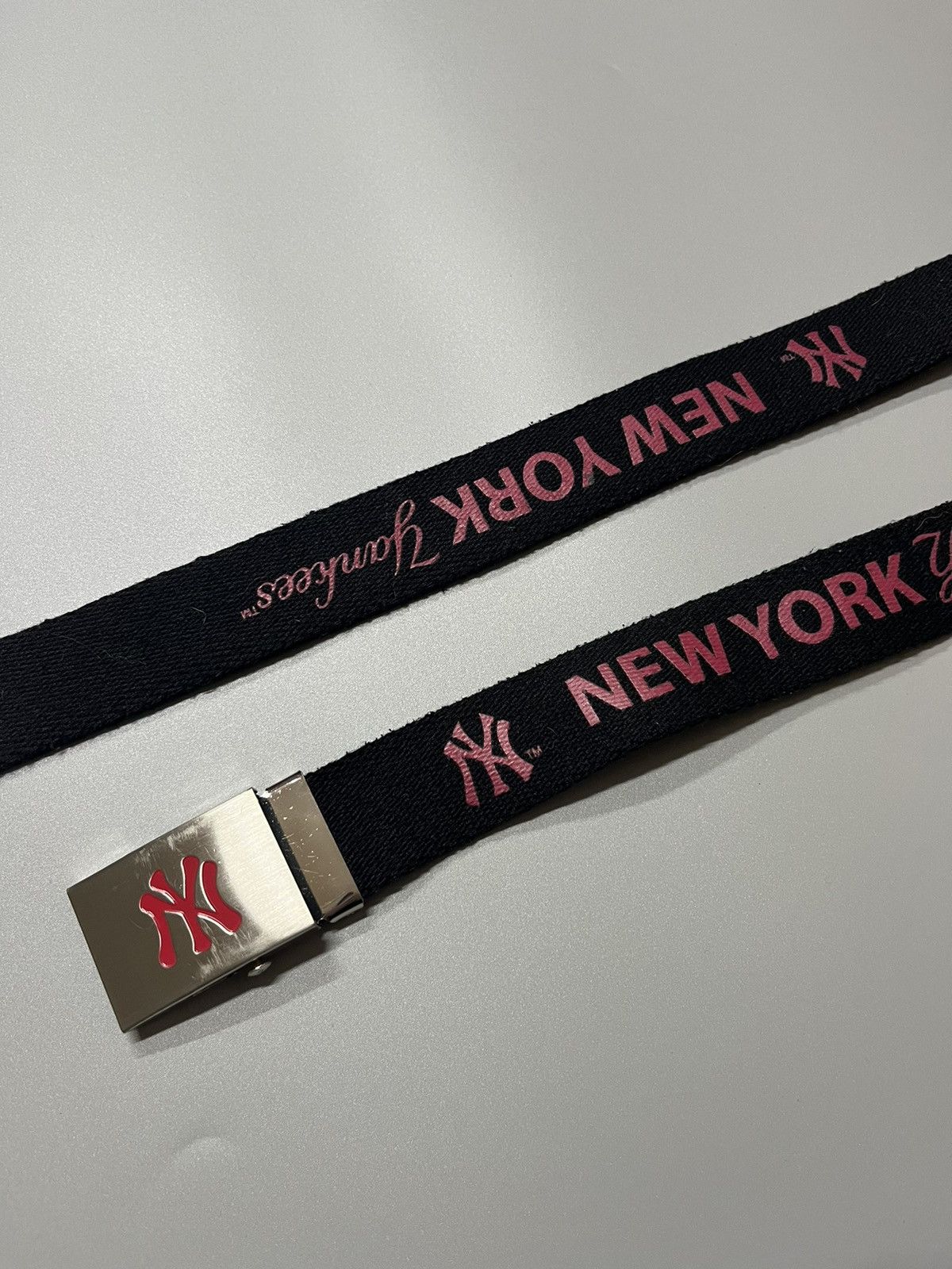 MLB × New York Yankees Vintage Belt New York Yankees MLB Y2K Size ONE SIZE - 2 Thumbnail