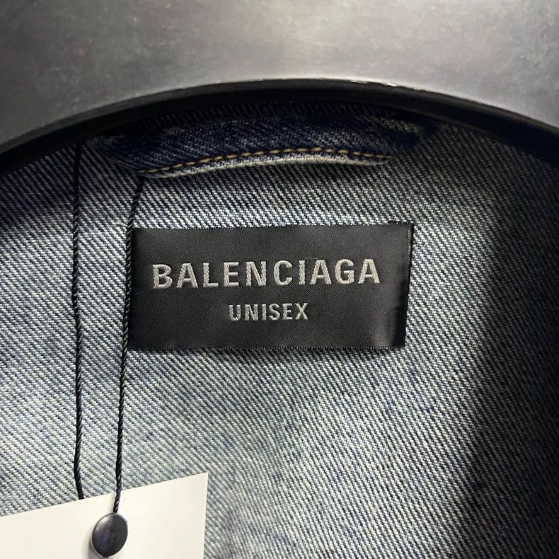 Balenciaga Balenciaga latest blue hand-painted printed logo denim jack Size US S / EU 44-46 / 1 - 2 Thumbnail