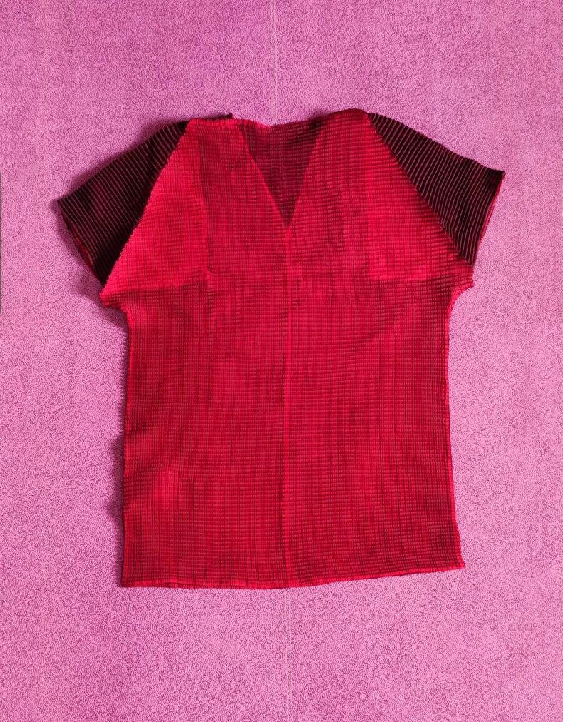 Issey Miyake Issey Miyake size:2 Red V-neck two-tone short-sleeved T-sh Size L / US 10 / IT 46 - 6 Thumbnail