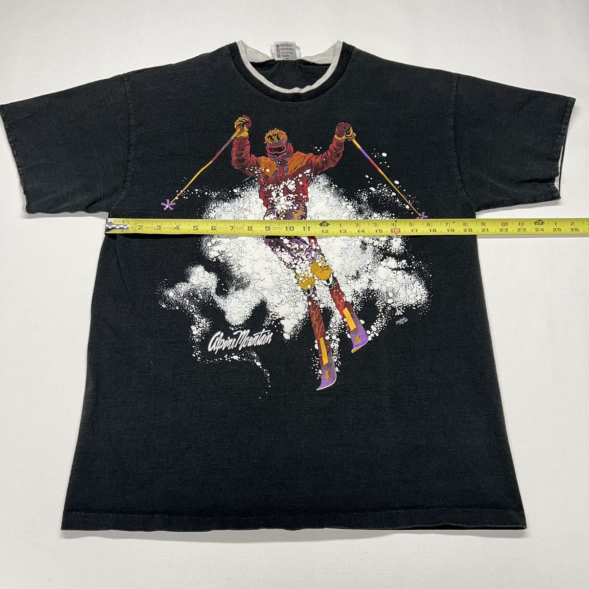 Vintage VTG Double Layer Tee Shirt Black Apine Mountain Puff Print Size US L / EU 52-54 / 3 - 19 Thumbnail