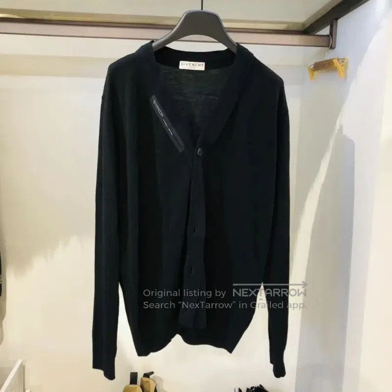 Givenchy Givenchy Black Wool Women's Cardigan . Size M / US 6-8 / IT 42-44 - 1 Thumbnail