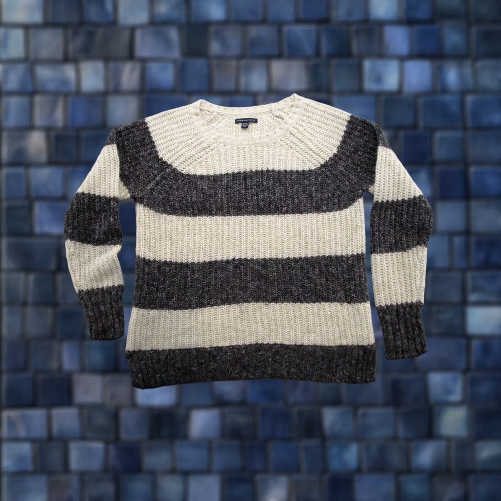 American Eagle Outfitters American Eagle Outfitters Striped Pullover Sweater Women M Multicolor Knit Shirt/Sweater Womens Size M / US 6-8 / IT 42-44 - 1 Thumbnail