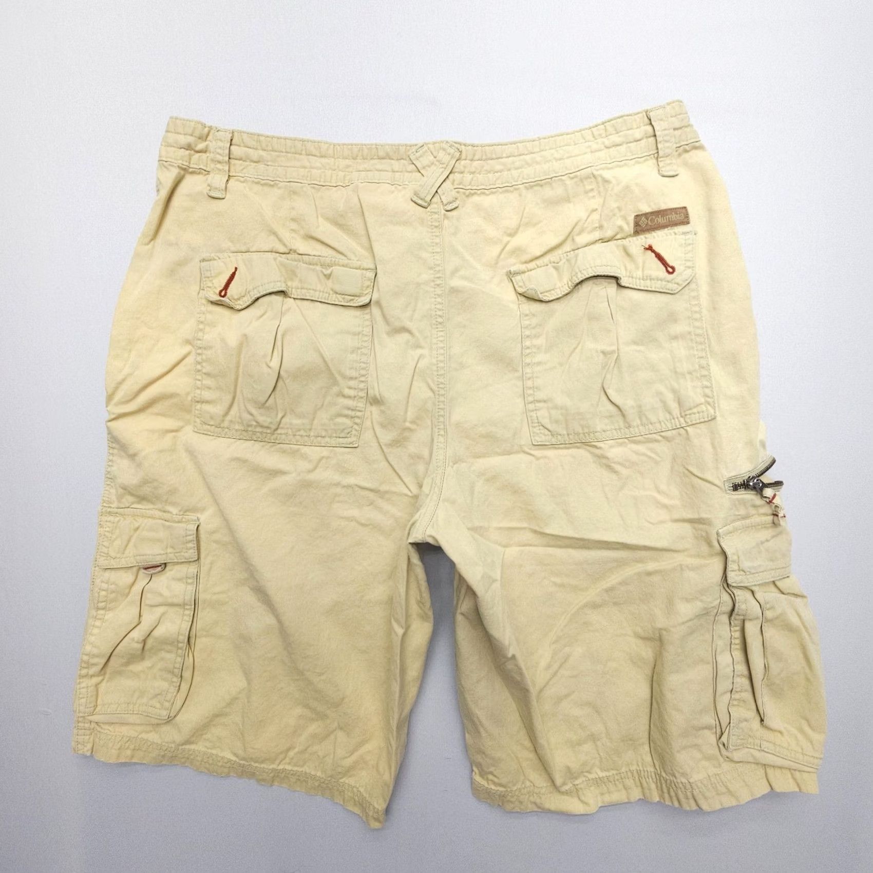 Vintage Columbia Cargo Shorts Mens 36 Yellow Twill 2000s Pockets Cargo Pocket Casual Travel Workwear Outdoor Size US 36 / EU 52 - 2 Thumbnail
